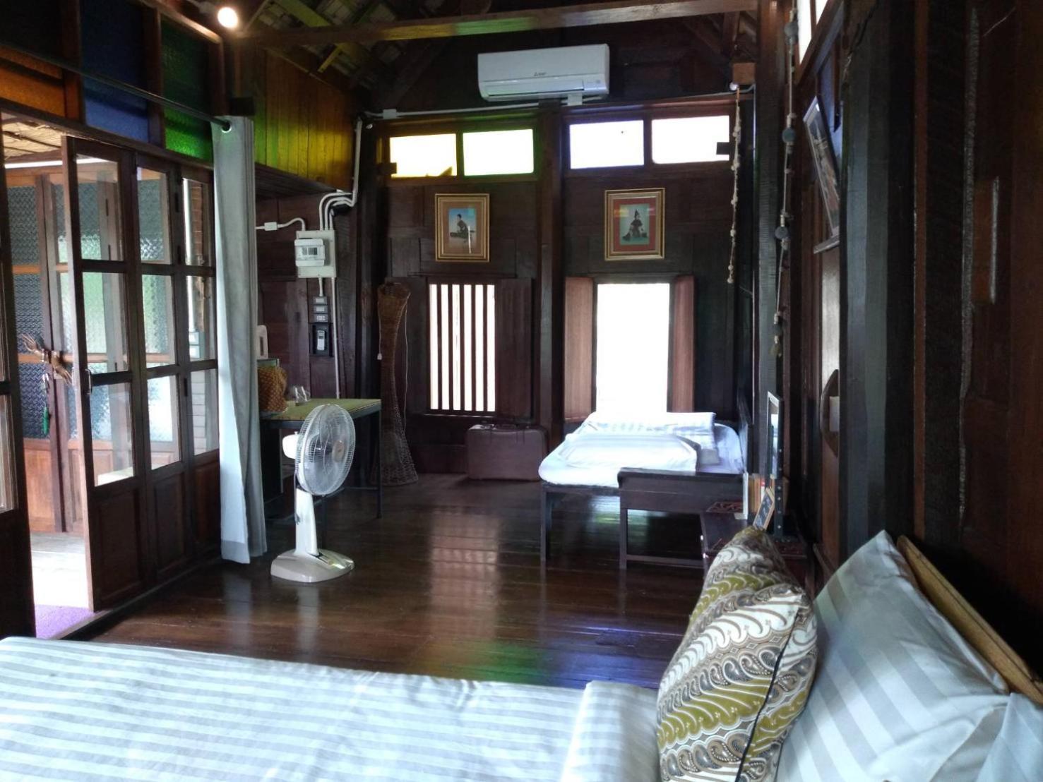 Rustic​ Charm​ Suphan​ Ban Tha Pong Oda fotoğraf